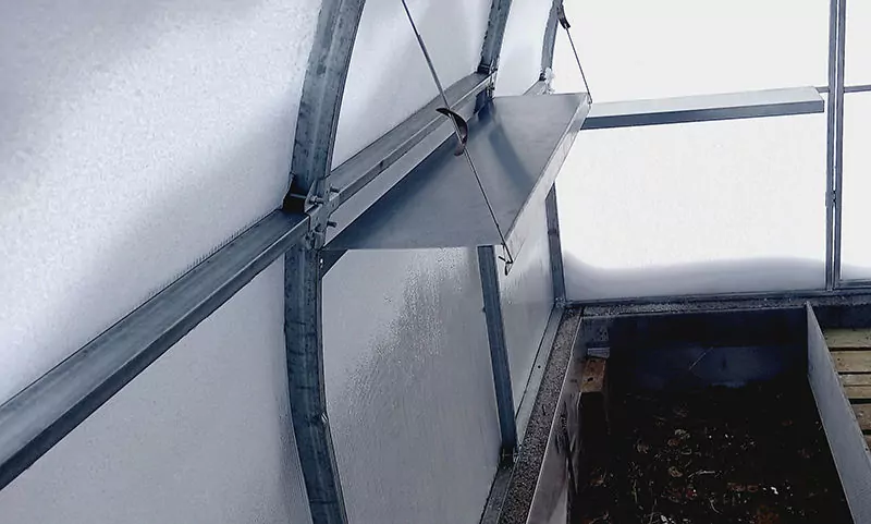 Полка для теплицы фото 2