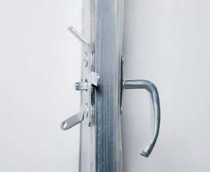 двойная ручка для теплицы